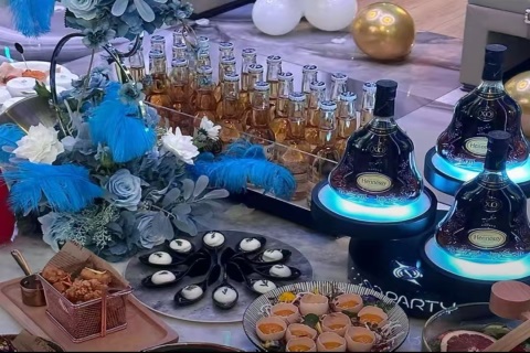 合肥KTV招聘女性工作人员，优质平台助你改变一生，职业逆袭新